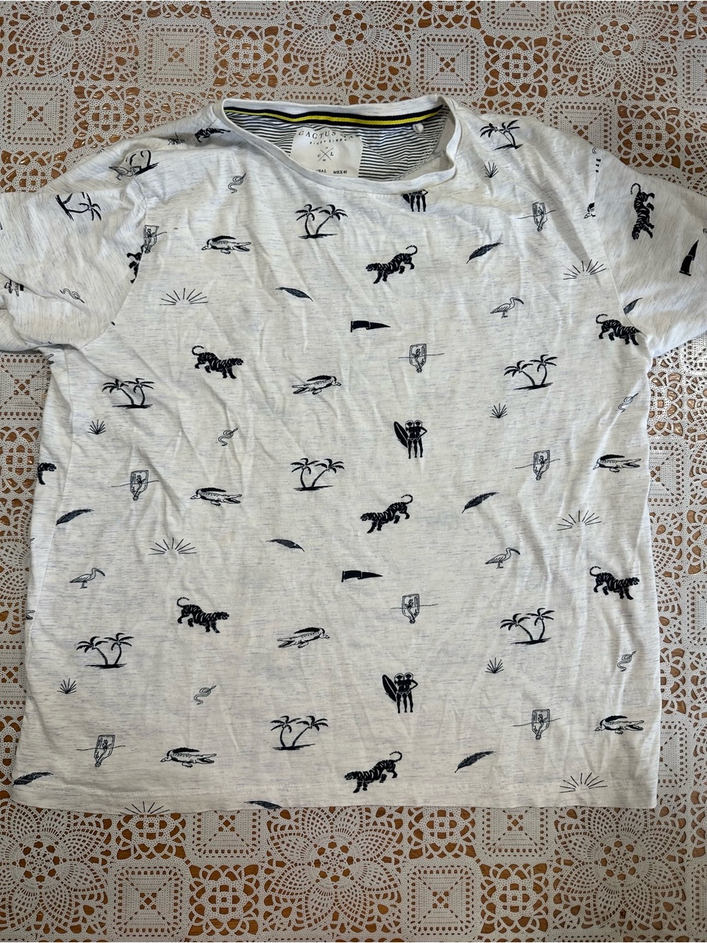 Cactus Man Ricky Singh Novelty Print T-Shirt White Tiger Palm Tree Large